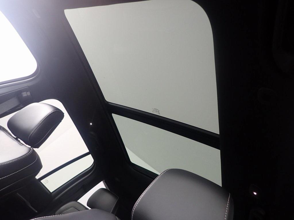 new 2025 Jeep Grand Cherokee car, priced at $46,208