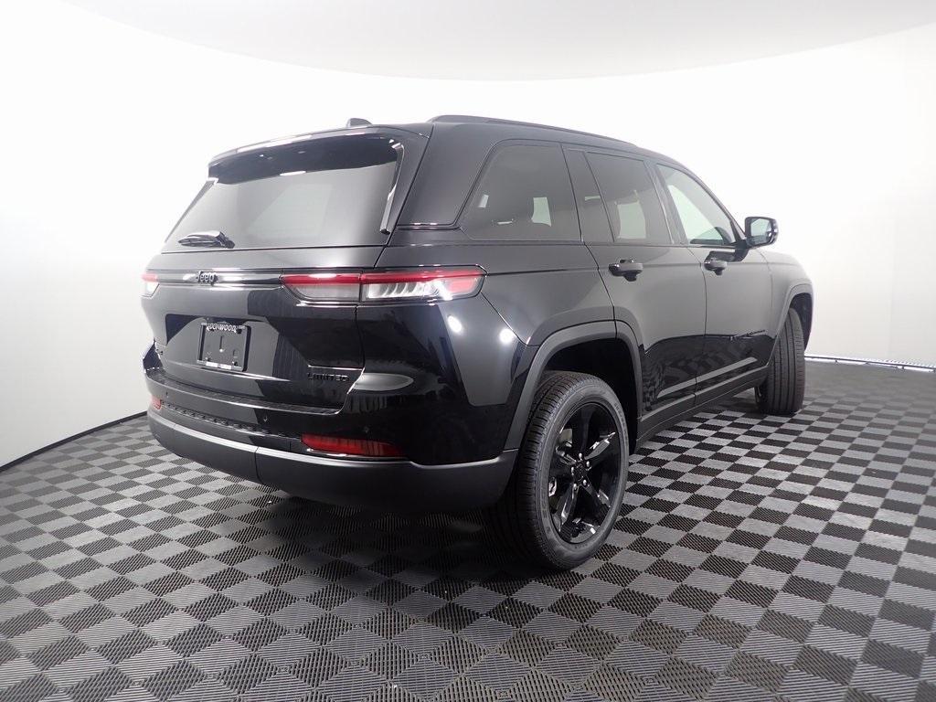 new 2025 Jeep Grand Cherokee car, priced at $46,208