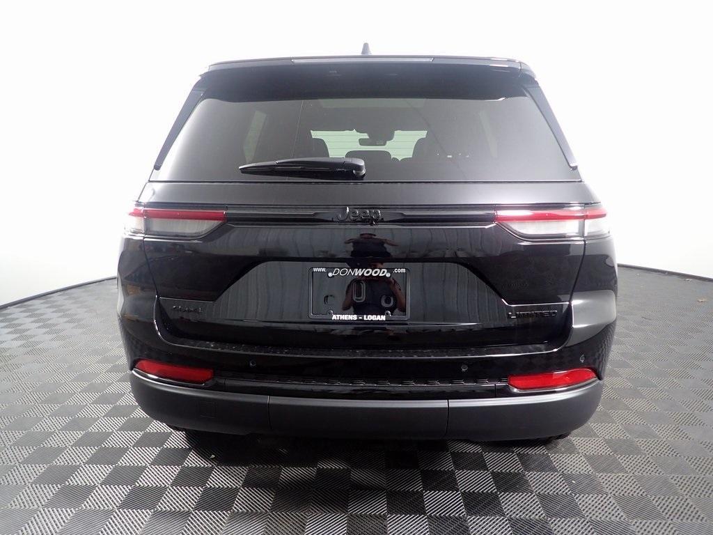 new 2025 Jeep Grand Cherokee car, priced at $46,208