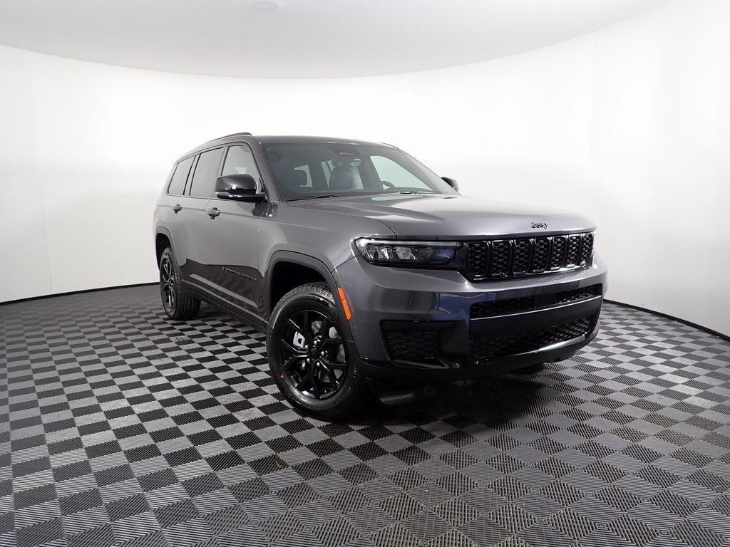 new 2025 Jeep Grand Cherokee L car, priced at $43,000