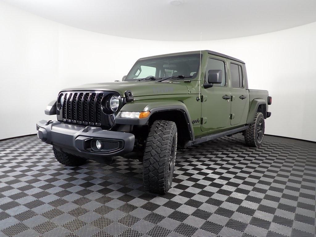 used 2021 Jeep Gladiator car, priced at $28,000