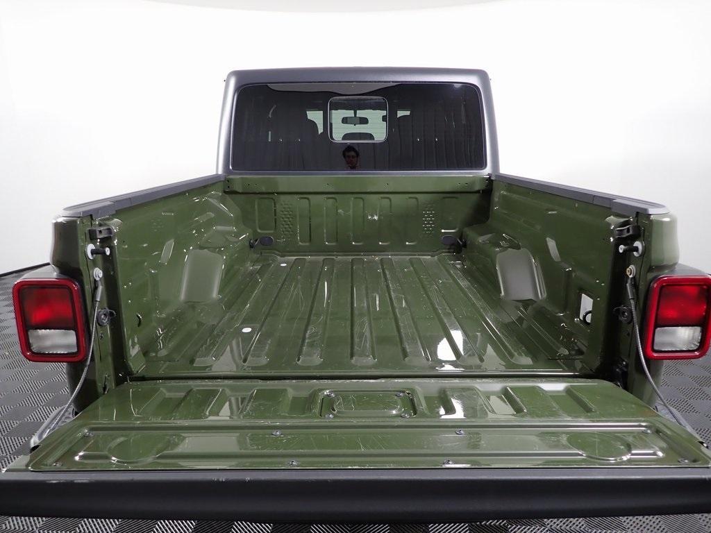 used 2021 Jeep Gladiator car, priced at $28,000