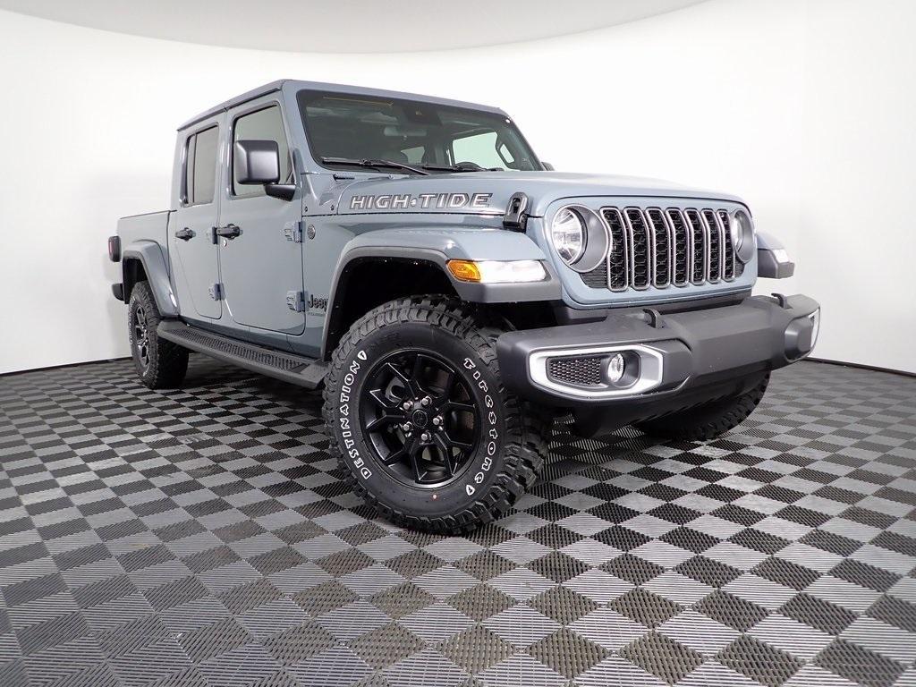 new 2025 Jeep Gladiator car, priced at $44,631