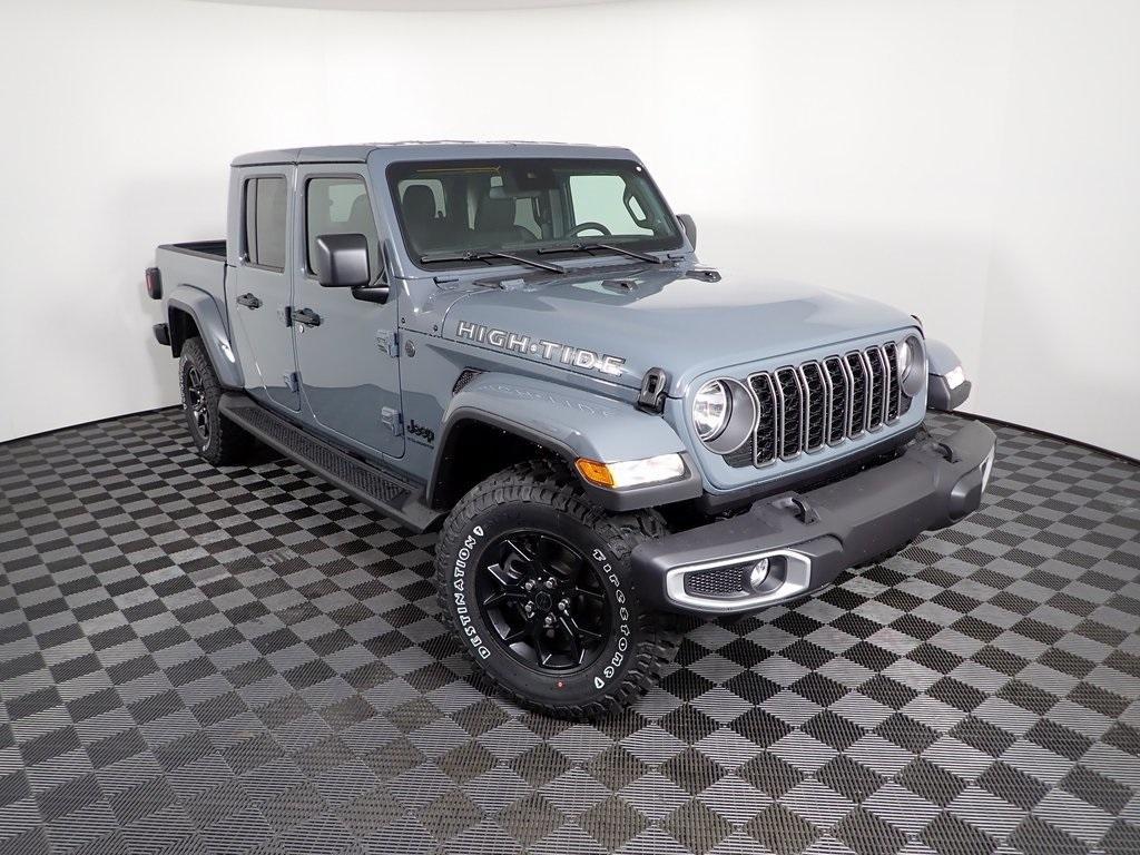 new 2025 Jeep Gladiator car, priced at $44,631