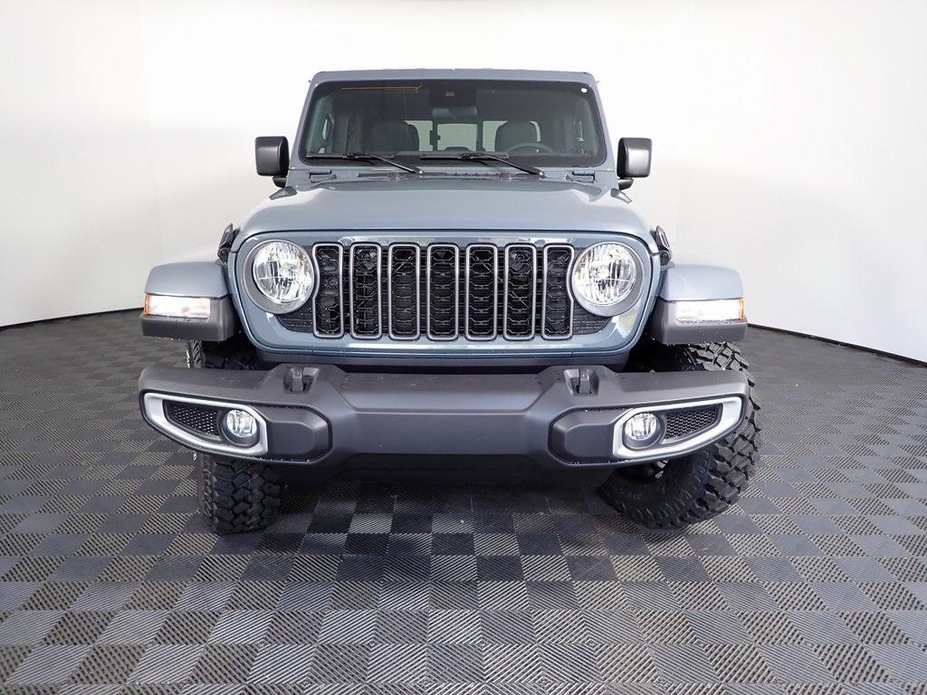 new 2025 Jeep Gladiator car, priced at $44,631