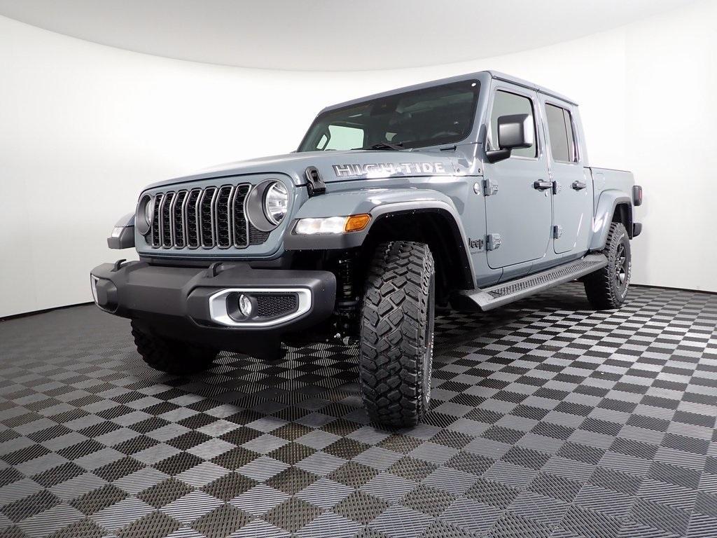 new 2025 Jeep Gladiator car, priced at $44,631
