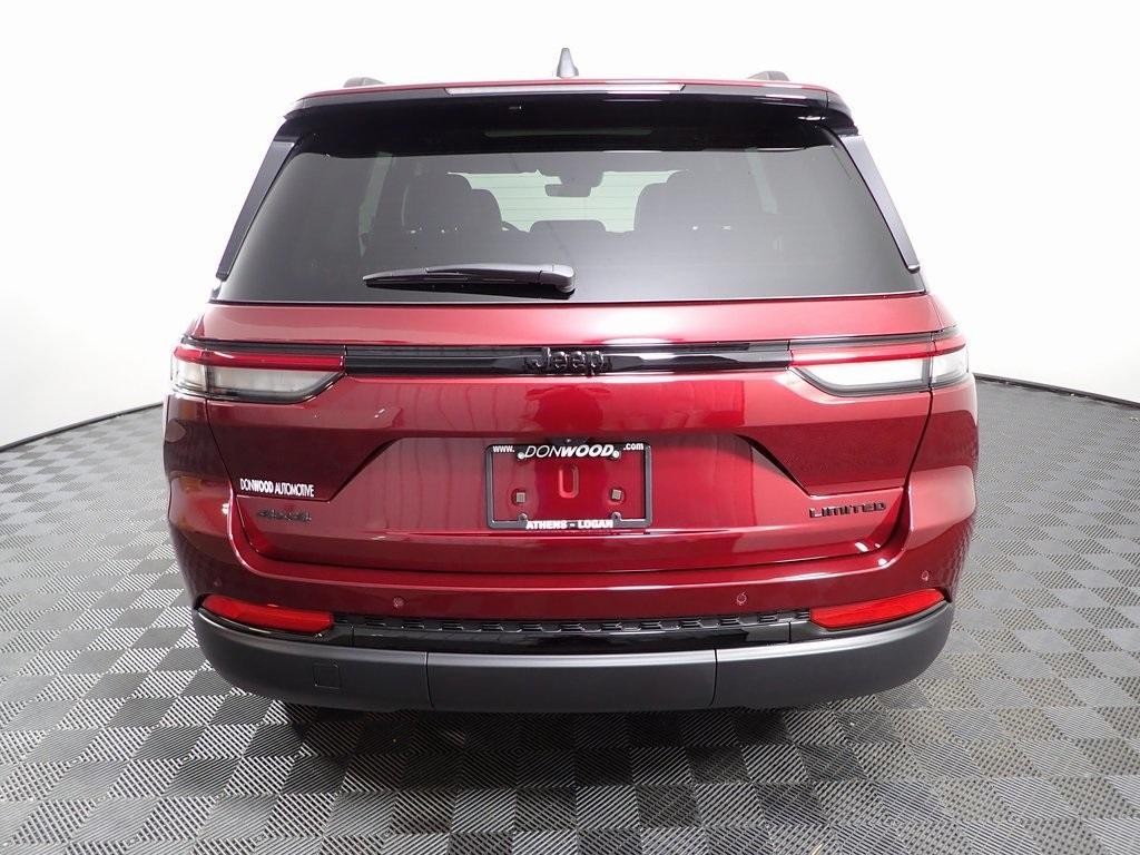 new 2025 Jeep Grand Cherokee car, priced at $48,501