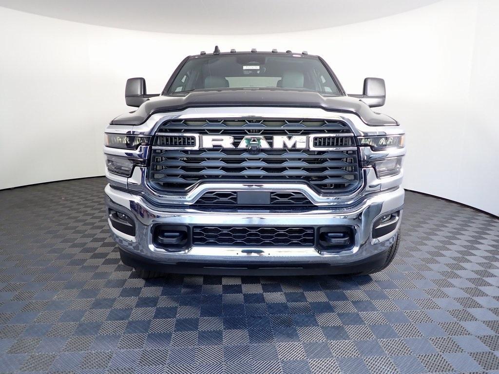 new 2025 Ram 3500 car, priced at $64,421