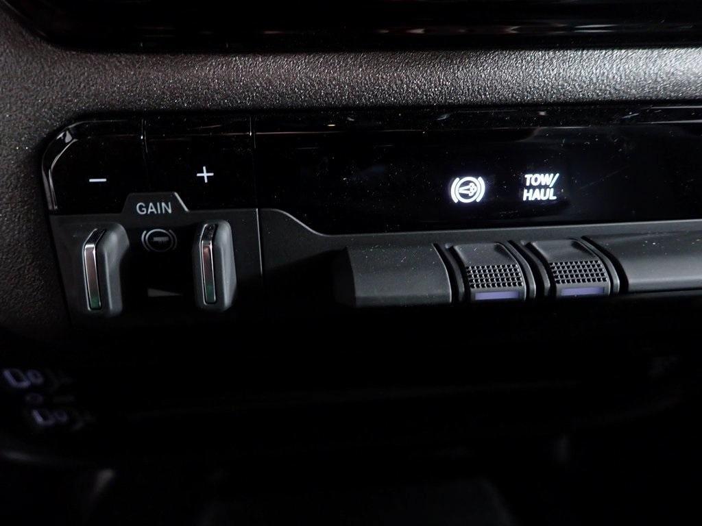 new 2025 Ram 3500 car, priced at $64,421