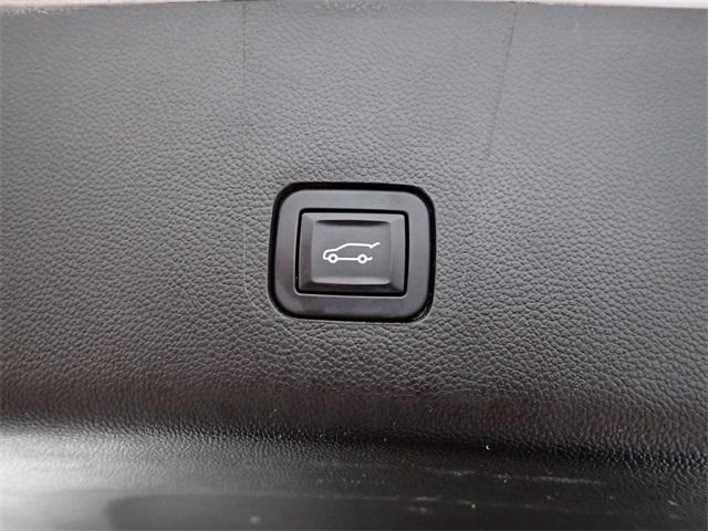 used 2019 Chevrolet Traverse car, priced at $13,500