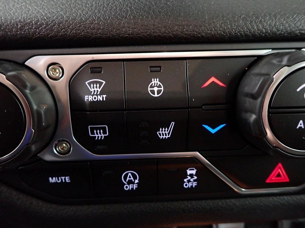 new 2025 Jeep Wrangler car, priced at $46,632