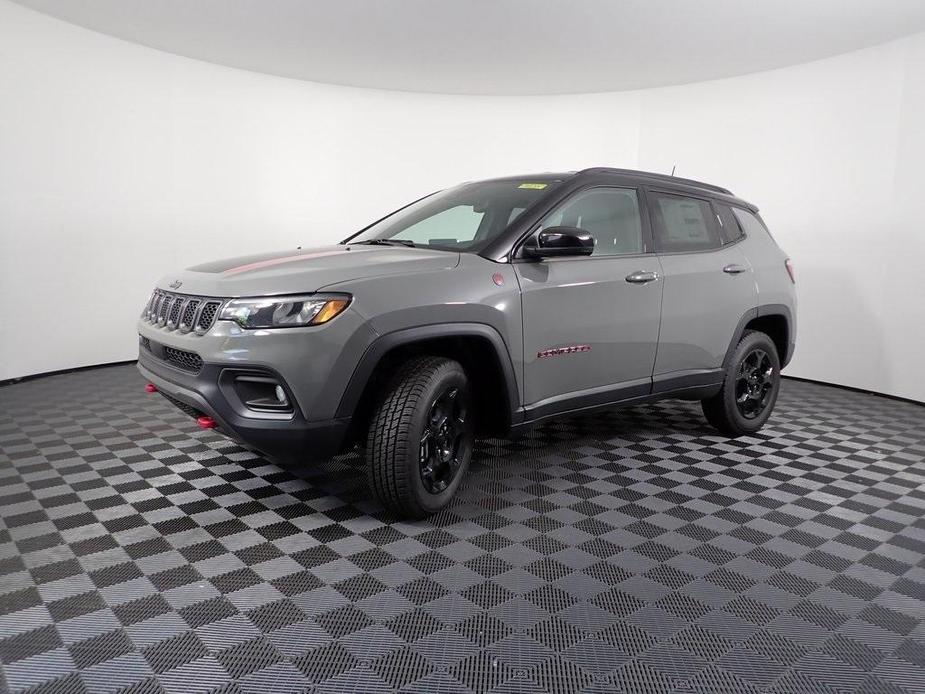 new 2024 Jeep Compass car, priced at $29,250