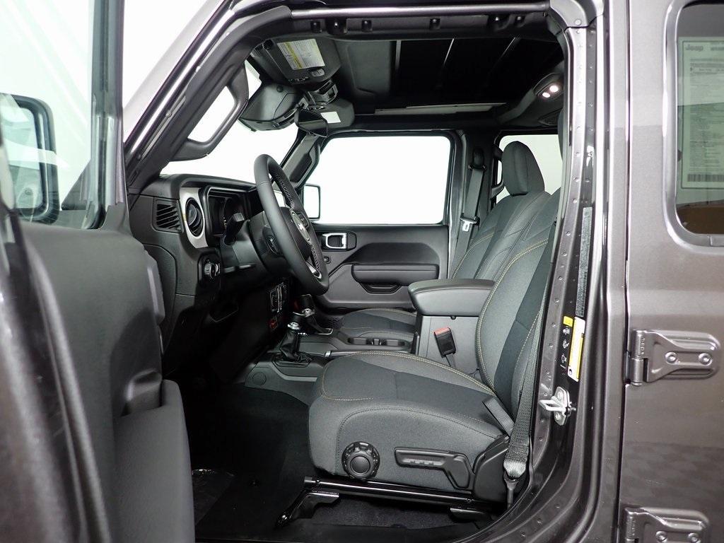 new 2025 Jeep Wrangler car, priced at $49,537