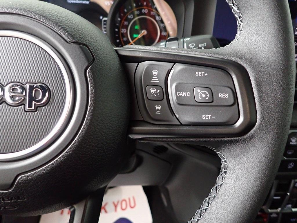 new 2025 Jeep Wrangler car, priced at $49,537