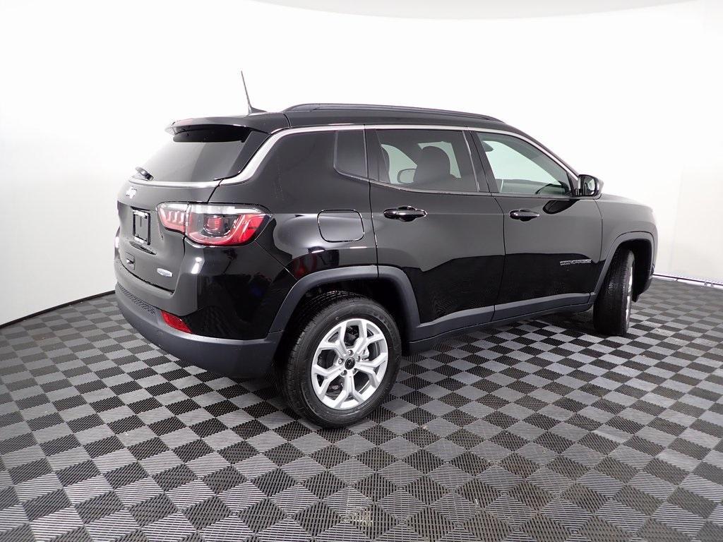 new 2025 Jeep Compass car, priced at $30,000