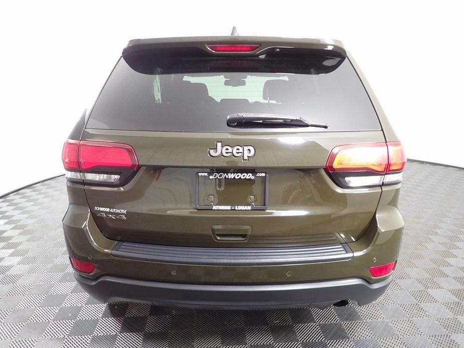 used 2016 Jeep Grand Cherokee car, priced at $18,500