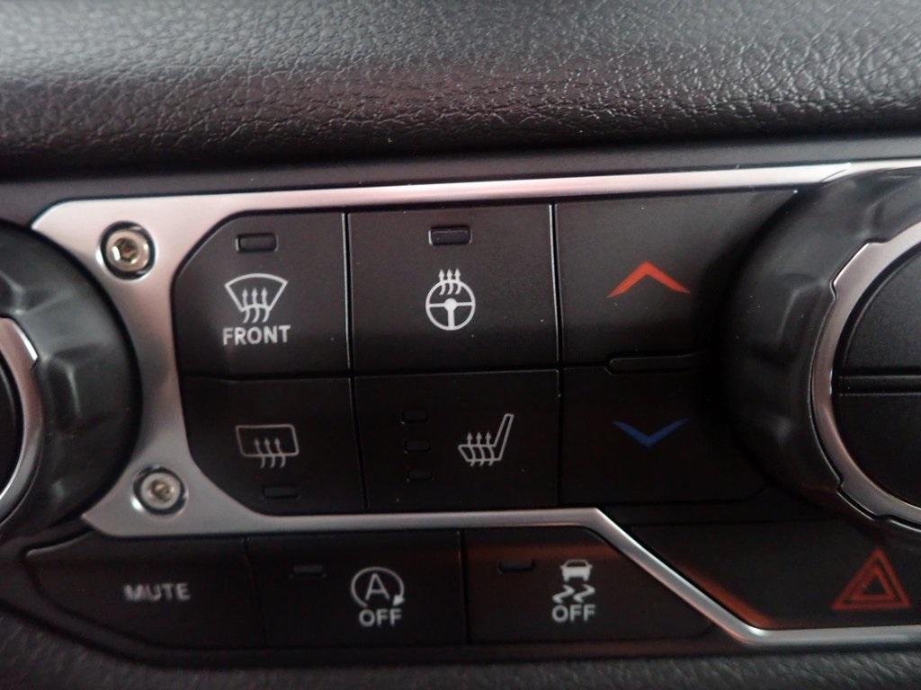 new 2025 Jeep Wrangler car, priced at $49,537