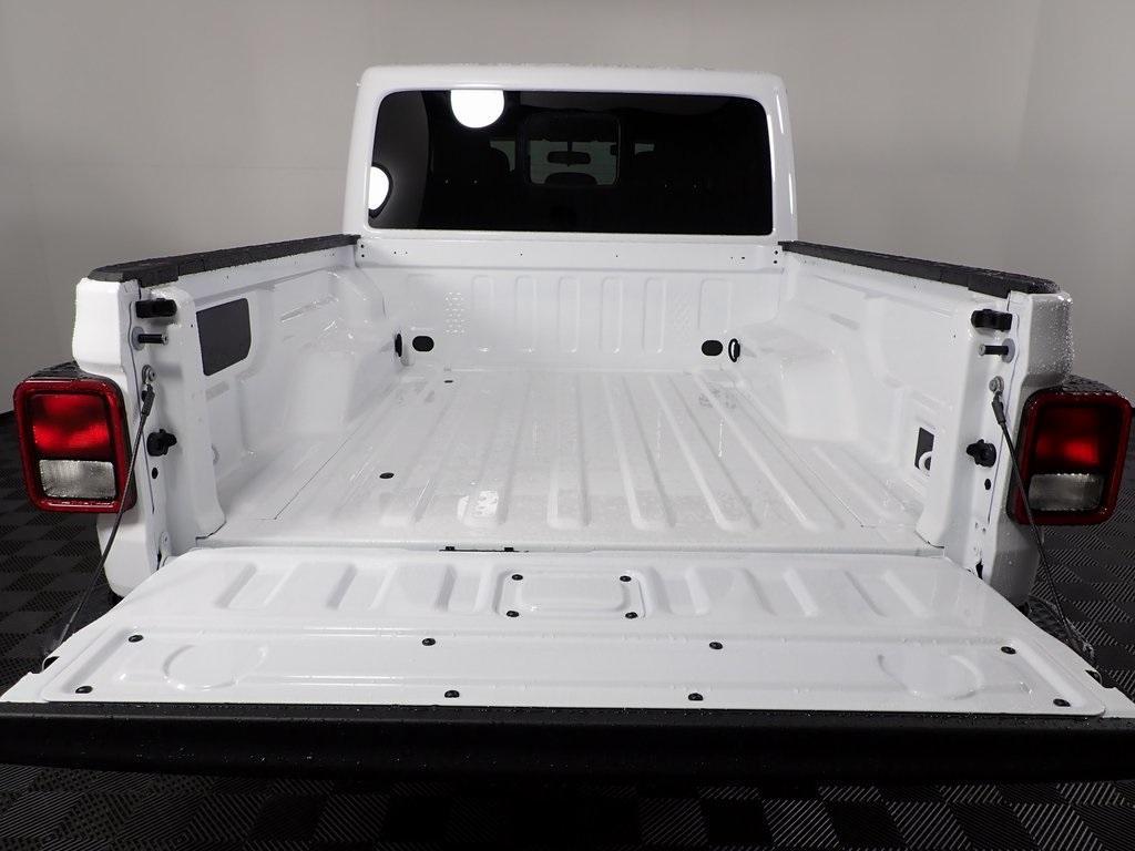 new 2025 Jeep Gladiator car, priced at $42,000