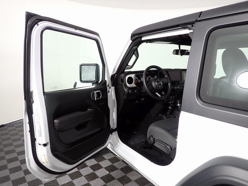 new 2025 Jeep Wrangler car, priced at $34,894