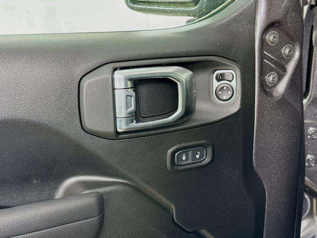 new 2025 Jeep Wrangler car, priced at $42,016