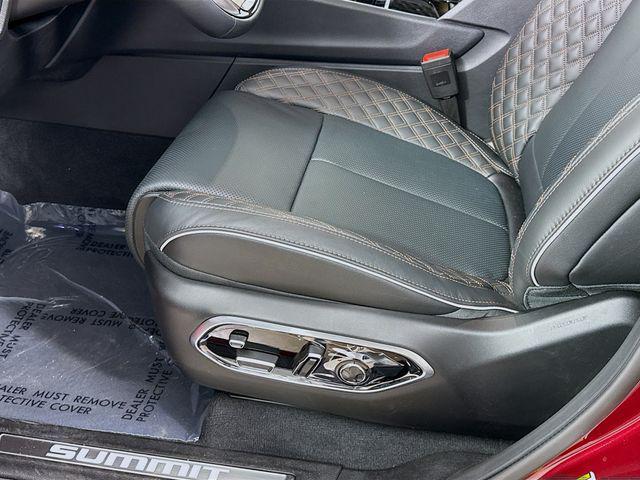 new 2025 Jeep Grand Cherokee L car, priced at $58,040