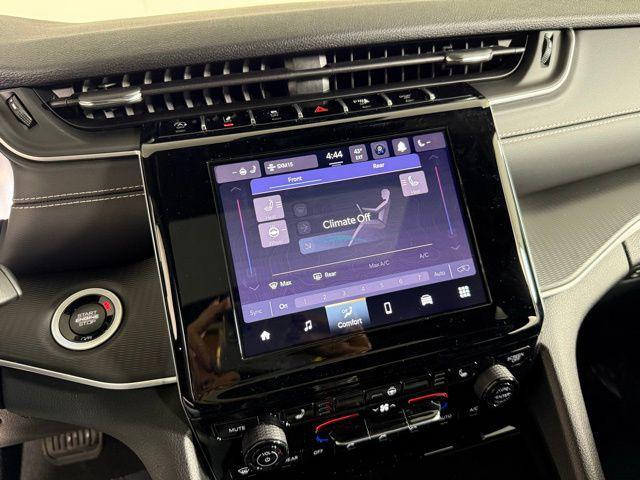 new 2025 Jeep Grand Cherokee L car, priced at $42,720