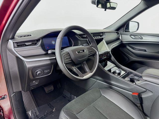 new 2025 Jeep Grand Cherokee car, priced at $39,710