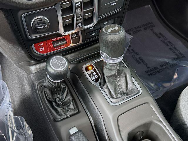 new 2025 Jeep Wrangler car, priced at $50,870