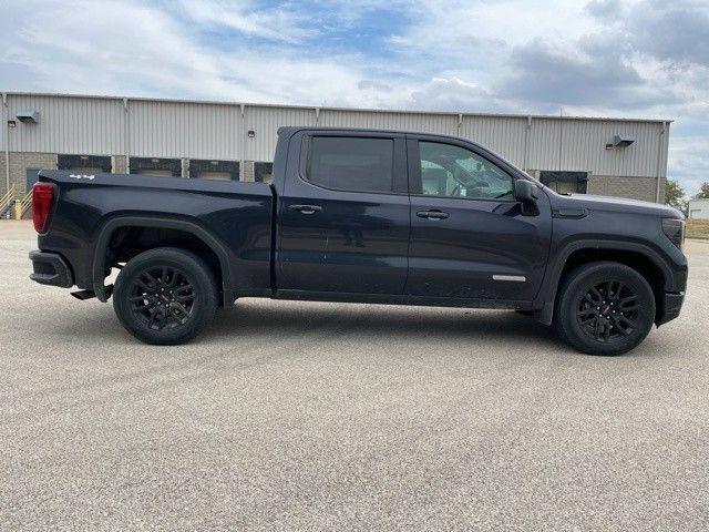 used 2022 GMC Sierra 1500 car, priced at $39,876
