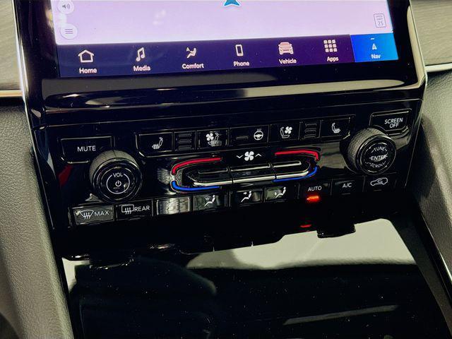new 2025 Jeep Grand Cherokee car, priced at $51,471