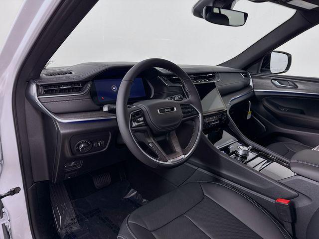 new 2025 Jeep Grand Cherokee car, priced at $51,471