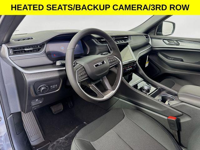 new 2025 Jeep Grand Cherokee L car, priced at $39,282