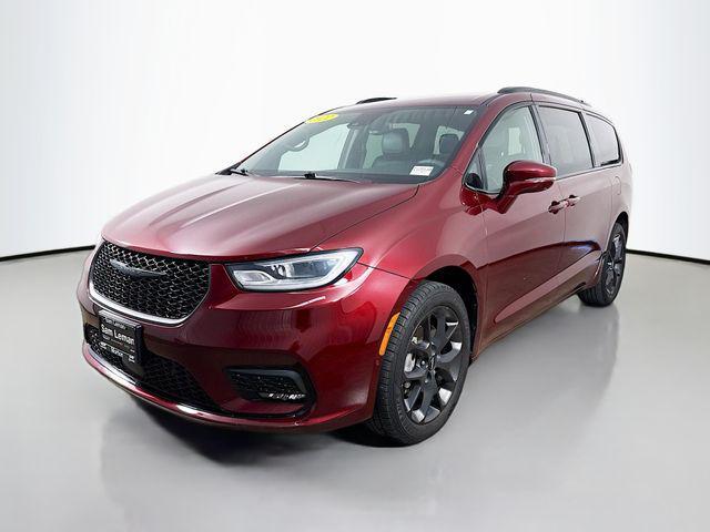 used 2022 Chrysler Pacifica car, priced at $29,180