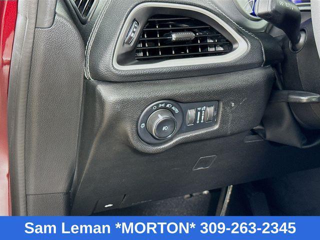 used 2022 Chrysler Pacifica car, priced at $29,180