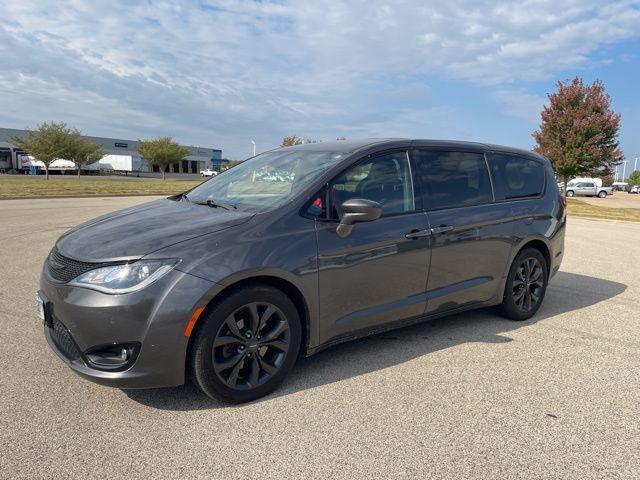 used 2020 Chrysler Pacifica car, priced at $15,000