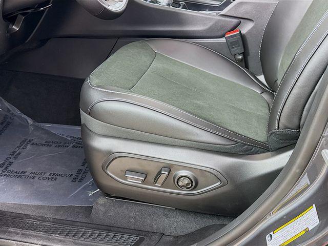 new 2025 Jeep Grand Cherokee car, priced at $40,705