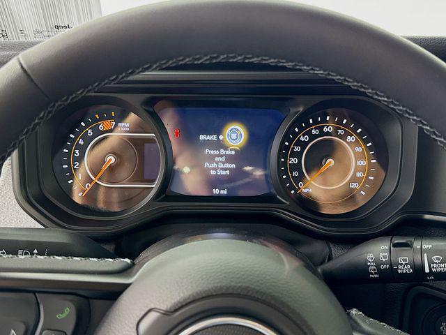 new 2025 Jeep Wrangler car, priced at $43,268
