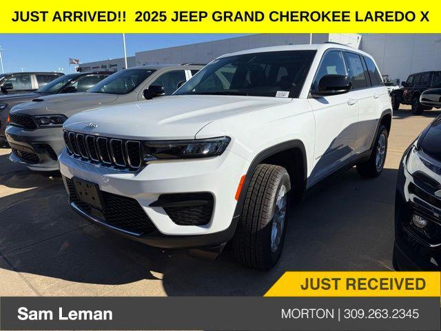 new 2025 Jeep Grand Cherokee car, priced at $35,280