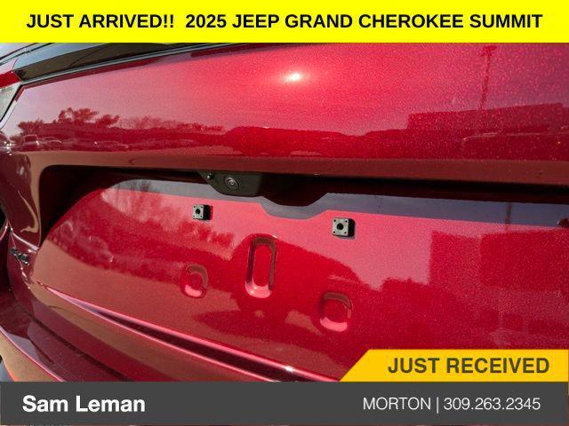 new 2025 Jeep Grand Cherokee car, priced at $57,580