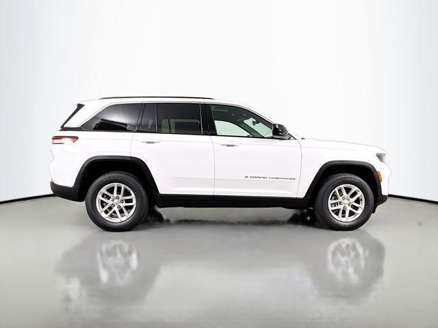 new 2025 Jeep Grand Cherokee car, priced at $38,375