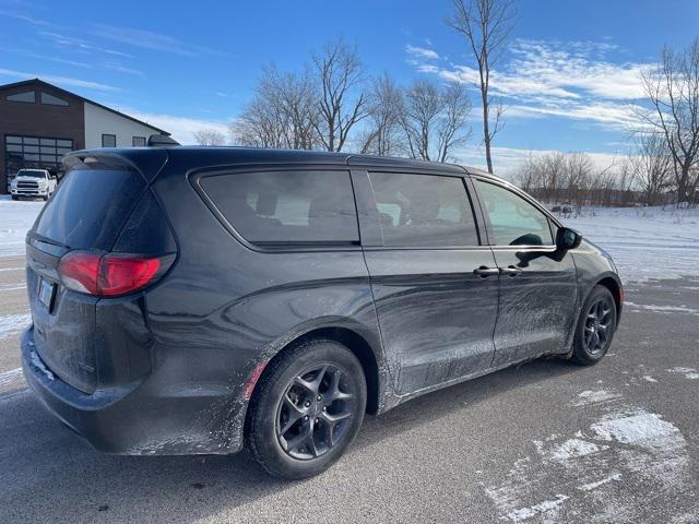 used 2020 Chrysler Pacifica car, priced at $17,746