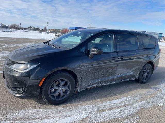 used 2020 Chrysler Pacifica car, priced at $17,746