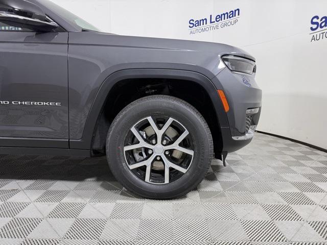 new 2025 Jeep Grand Cherokee L car, priced at $42,295