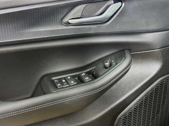 new 2025 Jeep Grand Cherokee car, priced at $40,225