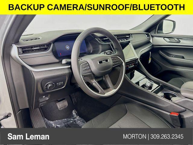 new 2025 Jeep Grand Cherokee car, priced at $34,875