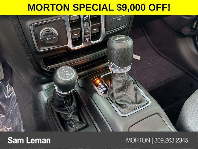 new 2025 Jeep Wrangler car, priced at $41,940