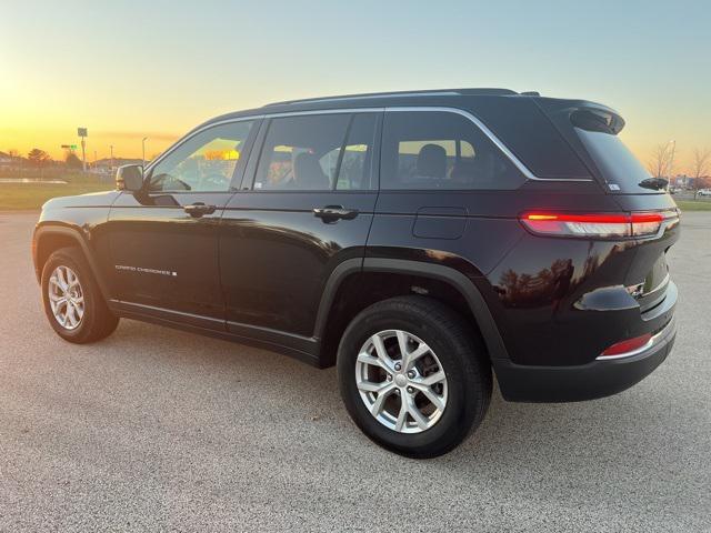 used 2024 Jeep Grand Cherokee car, priced at $40,298