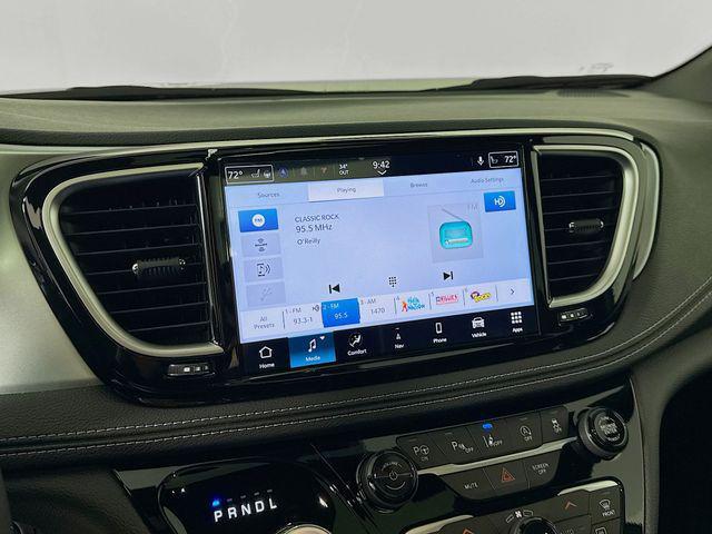 new 2025 Chrysler Pacifica car, priced at $50,144