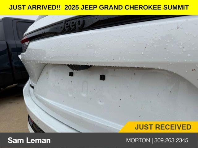 new 2025 Jeep Grand Cherokee car, priced at $59,235