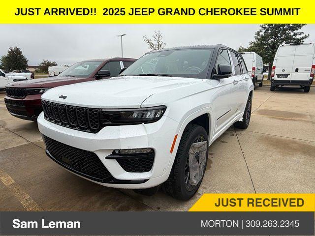 new 2025 Jeep Grand Cherokee car, priced at $59,235